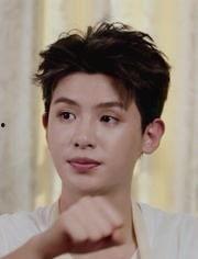 娱乐圈吃瓜直播间黄明昊,娱乐圈吃瓜直播间的焦点人物  第2张